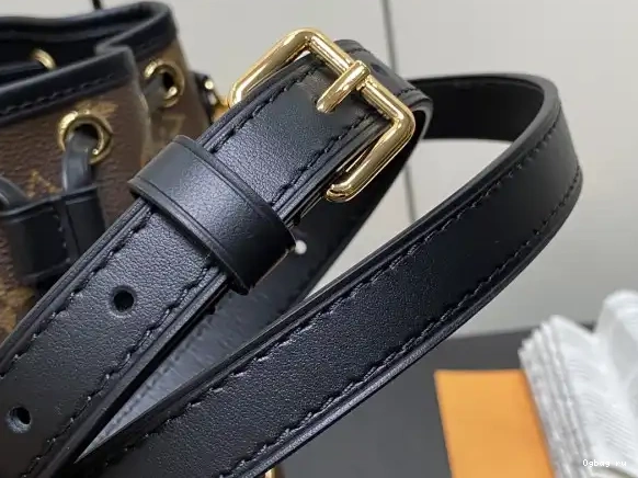 Canoe New Bag-14*20.5*14CM VUITTON LOUIS 0611